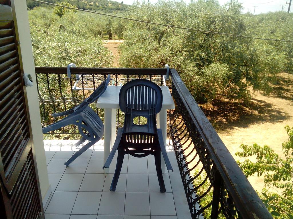 Villa Thomi Skala Rachoni  Buitenkant foto